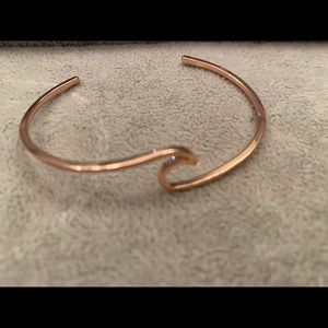 Pura Vida wave bracelet